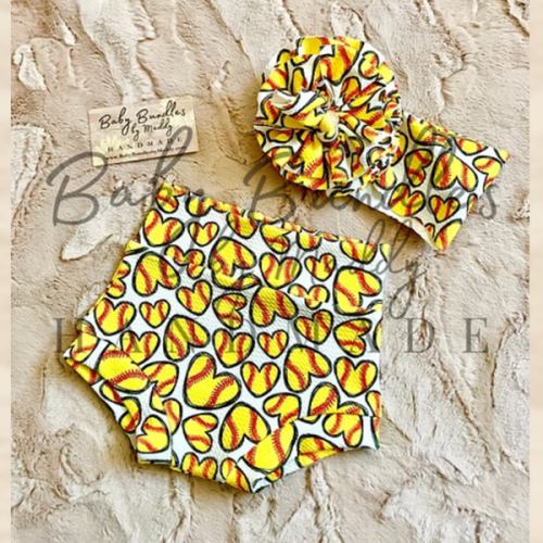 Softball Heart Bummies and Bow Set | BabyBundles by Maddy