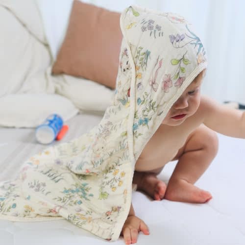 HardNok Ultra-Soft Muslin Baby Towel - 32 x 32 Inches, Ideal for Bath & Beach, Suitable for Both Boys & Girls from Newborns to Toddlers