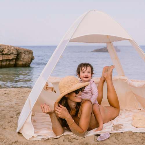 Lozi & Gabe: Baby beach tents, pop-up sun shelters