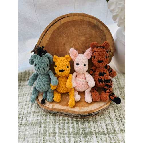 Forest Friends Plushie Winnie-the-Pooh Lovey Crochet Silly Ole Bear
