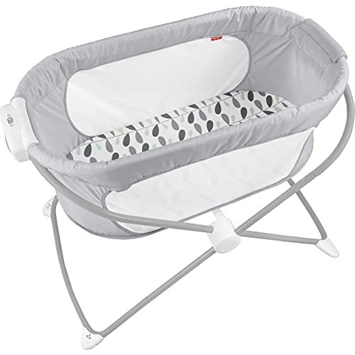 Fisher-Price Portable Baby Crib Soothing View Bassinet with Mesh Sides & Slim Fold for Travel Newborns 0+ Months, Climbing Leaves