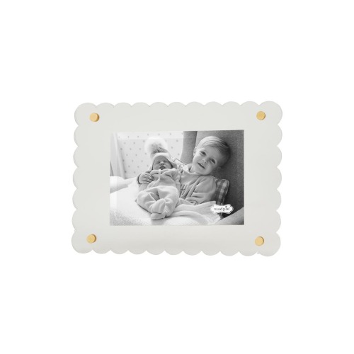 Scalloped Clear Picture Frame