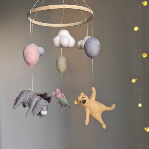 Baby mobile, Winnie Pooh mobile, Pooh bear mobile, Balloons baby mobile, Pooh nursery mobile, Classic Pooh mobile, Winnie and friends