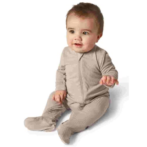Modern Moments by Gerber Baby Neutral Super Soft Sleep N´Play With Mitten Cuff, Sizes Newborn - 12 Months
