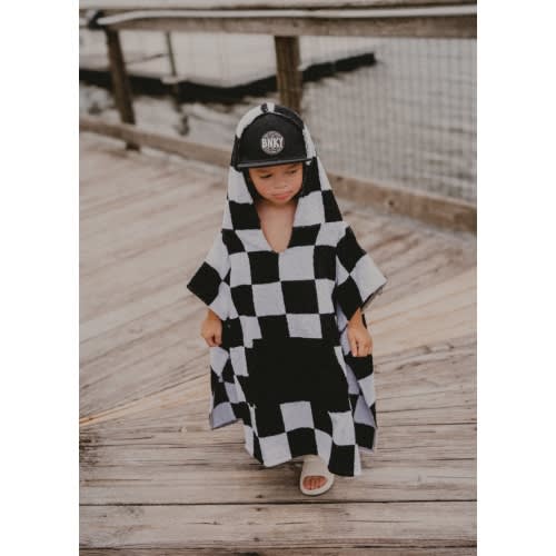 Little Trouble Checker Poncho Towel | Little Trouble