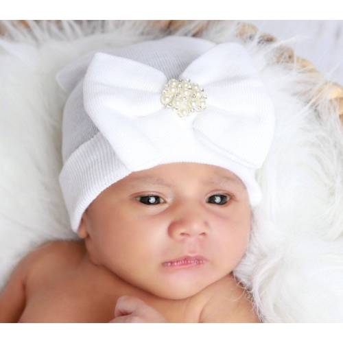 Newborn Hospital Hat, with a pearl and rhinestone button, baby hat, baby beenie, baby beanie, baby shower gift, Lil Miss Sweet Pea Boutique