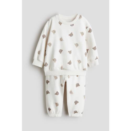 2-PIECE SWEATSUIT