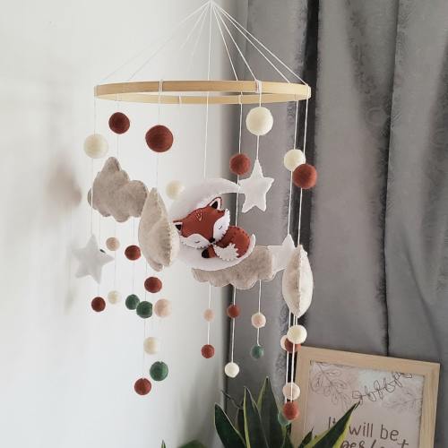 Fox mobile for nursery,baby fox woodland mobile, forest mobile,sleeping fox mobile
