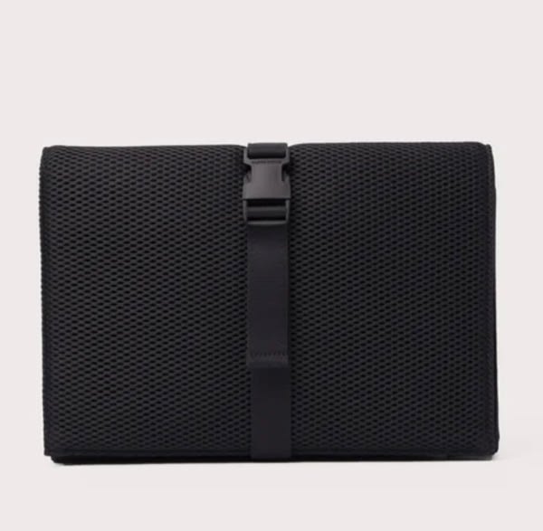 Joey Changing Kit in Onyx (Black)