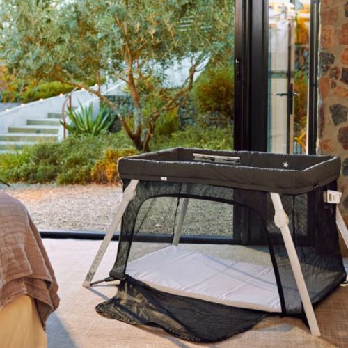 Lotus Travel Crib
