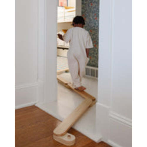 Acrobat | Balance Beam