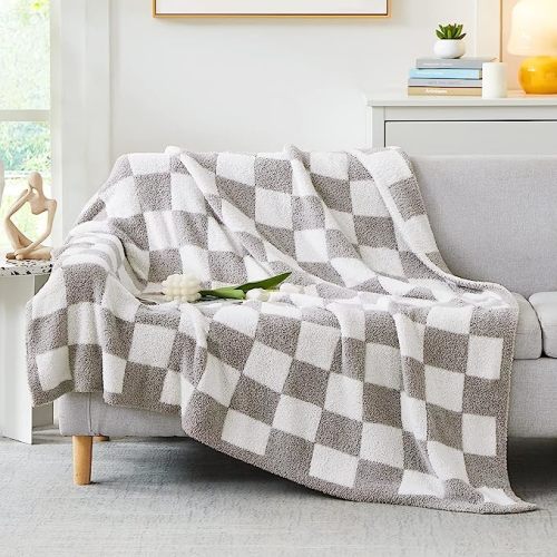 WRENSONGE Checkered Throw Blanket, Light Grey Soft Cozy Fluffy Warm Hand Made Throw Blankets for Couch, Sofa, Chair, Bed, Camping, Picnic, Travel Lightweight Bed Blanket - 50"*70"
