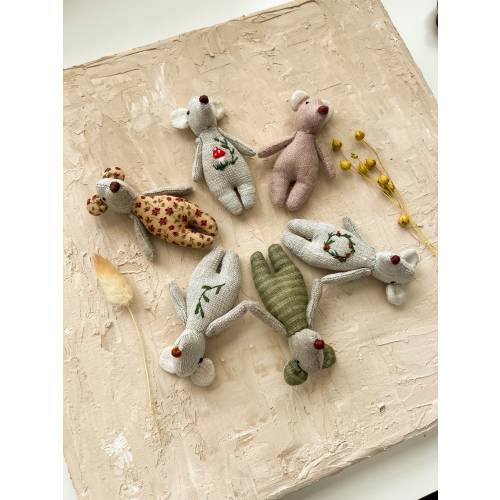 Little linen mouse, linen little mouse, linen toys, mini linen toys, mini mouse toy