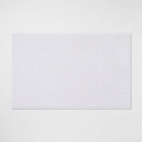Everyday Chenille Bath Rug - Room Essentials™
