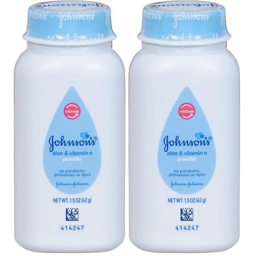 Johnson's Baby Naturally Derived Cornstarch Baby Powder with Aloe and Vitamin E for Delicate Skin, Hypoallergenic and Free of Parabens, Phthalates, and Dyes for Gentle Baby Skin Care, 1.5 oz