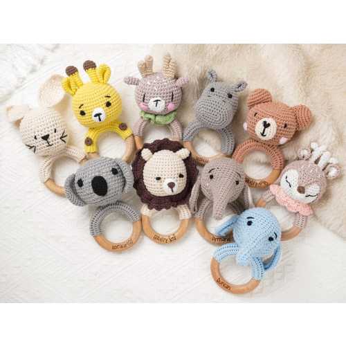 Personalized Animal Crochet Rattle, Eco-Friendly Wooden Baby Rattle,Engraved Rattle Ring Toy for Newborn,Unique Baby Shower Gift,Baby Shower
