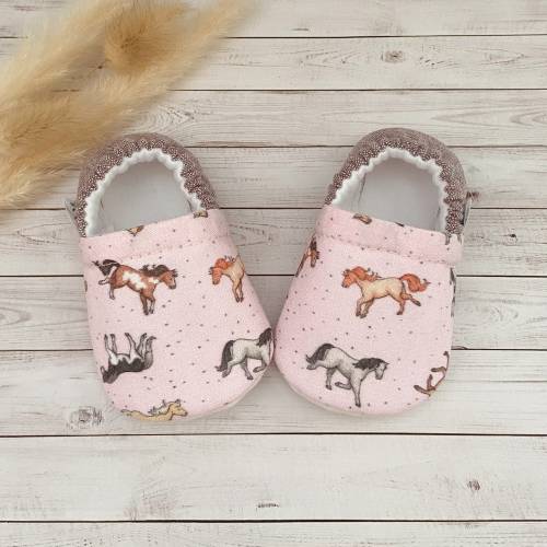 HORSE baby booties, slippers, crib shoes, soft sole, moccasins, baby shoes