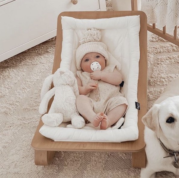 Baby Rocker LEVO with Organic White cushion
