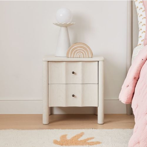 Scalloped Nightstand (20")