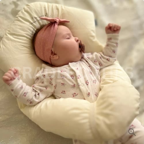 BabyHug Pillow - Put an end to sleepless nights!
