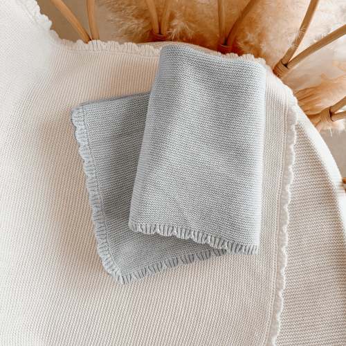 Heirloom Scallop Knit Blanket - Powder Blue