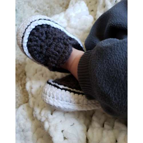 Baby Van Shoes ,Baby Van Sneakers ,Baby Shower Gifts ,Baby Shoes ,Van Shoes ,Newborn Vans , Infant Van Sneakers ,Crocheted Van Shoes , Vans