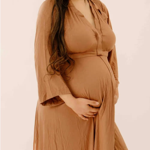 Lila Labor & Postpartum Gown in Caramel