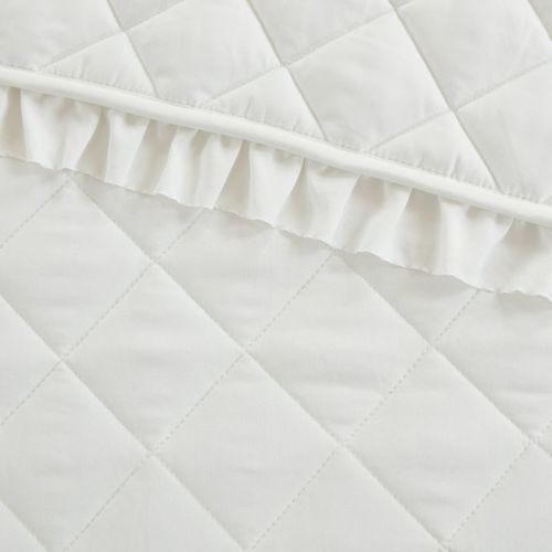 Armoire Collection Ruffle Quilt White - Twin