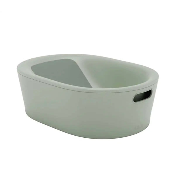 The Bath Tub