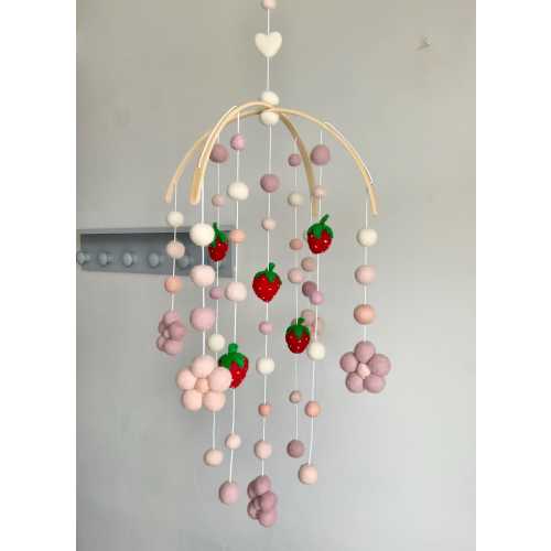 Strawberry & blush daisy baby mobile / blush pink floral nursery decor / sweet strawberry baby mobile