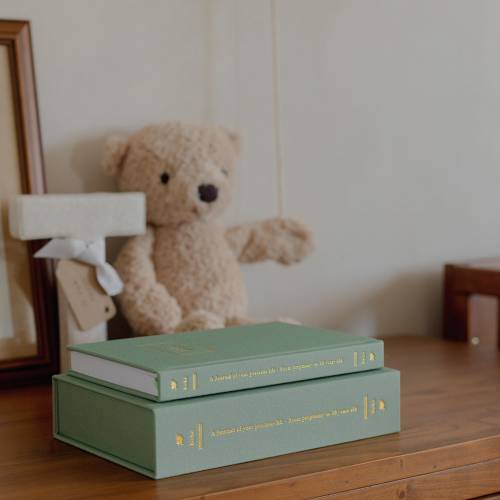 Baby Journal with Keepsake Box and Pen, 18 Years, Pregnancy Journal, Baby Book, Baby Memories Book [DEEP SAGE COLOUR]