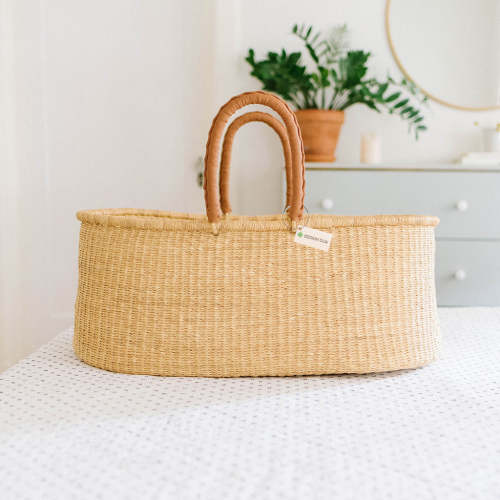 Signature Collection-Nap & Pack Bassinet: Natural