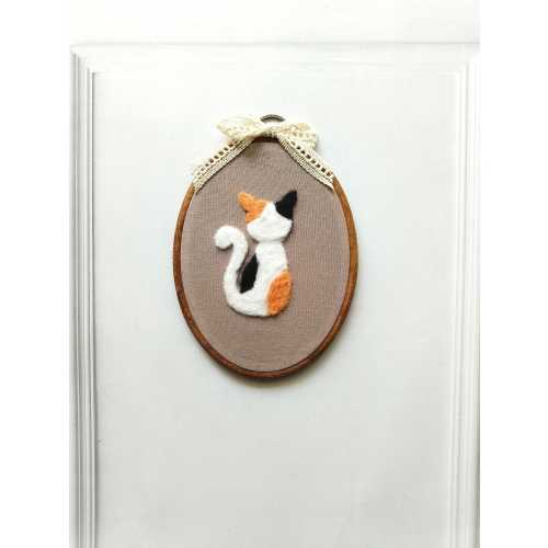 Nursery cat Decor, Needle Felted cat, embroidery hoop wall Art, handmade baby shower Gift, shelf for baby girl boy