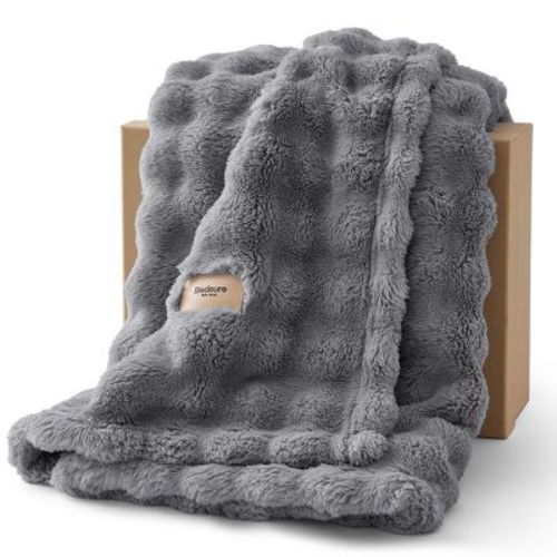 Bedsure 3D Bubble Blanket - GentleSoft Grey, Luxury Cozy All Seasons Throw, Lightweight for Sofa Office Air Conditioner, Gift for Women