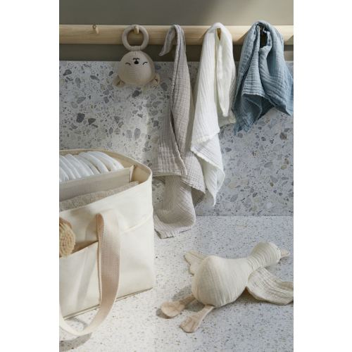 3-pack Muslin Comfort Blankets, Light turquoise/white, Home All | H&M USH&MH&MInstagramTikTokYouTubePinterestFacebookH&M3-pack Muslin Comfort Blankets, Light turquoise/white, Home All | H&M US3-pack Muslin Comfort Blankets, Light turquoise/white, Home All
