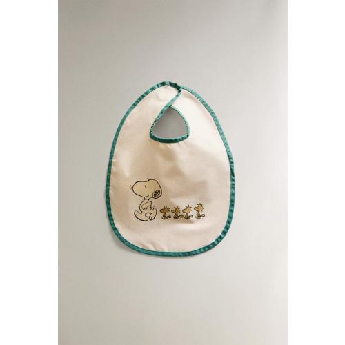 CHILDREN'S PEANUTS™ RESIN-COATED BIB