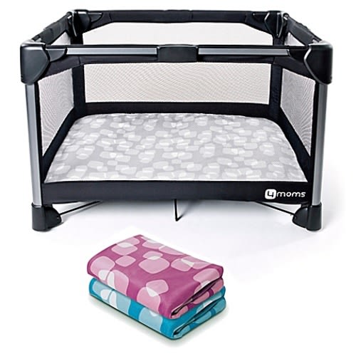 4momsÂ® breezeÂ® Waterproof Playard Sheet in White/Grey