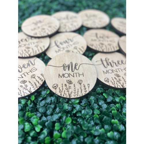 Baby girl Monthly Milestone Markers | Wildflower BabyMilestone Disc | Baby by the Month For Photos | Baby Gift |Baby Milestone Photos |