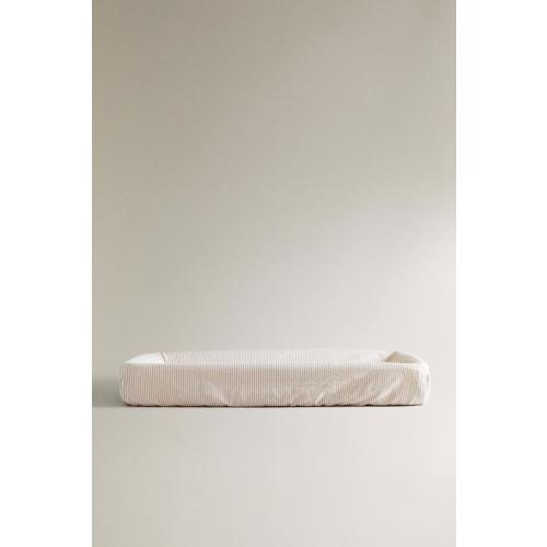 CHILDREN’S STRIPED CHANGING PAD COVER