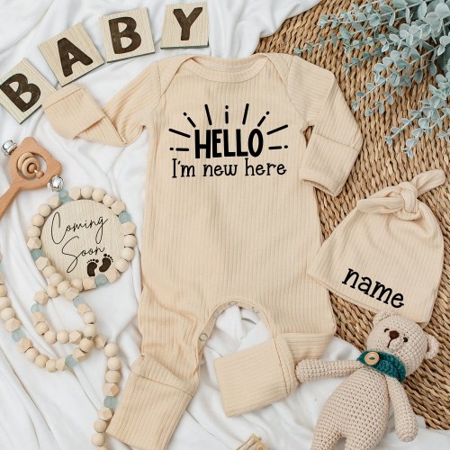 HELLO I'm new here outfit, Baby bodysuit and hat set, Gender Neutral long sleeve, new baby coming soon, Announcement, Hello World, Newborn