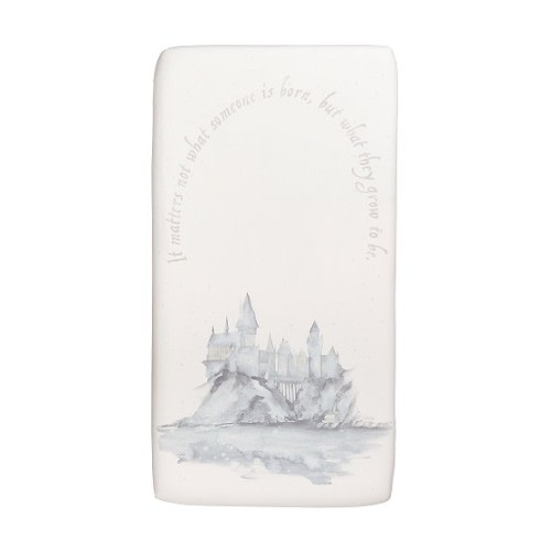Harry Potter™ Hogwarts™ Picture Perfect Organic Crib Fitted Sheet | Pottery Barn Kids