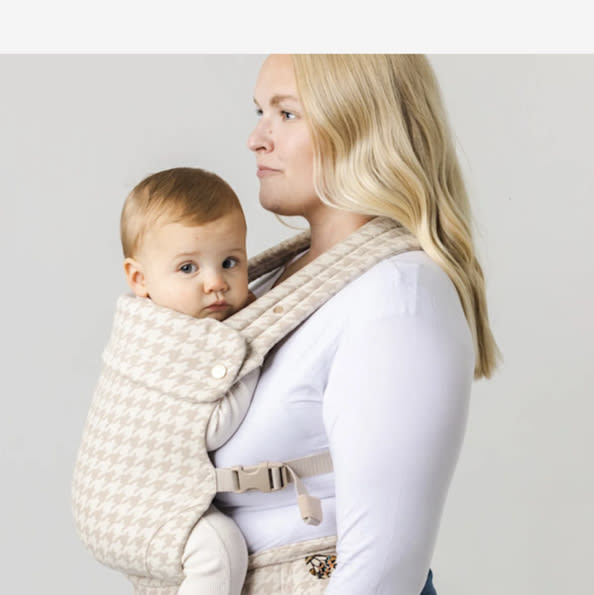 MABĒ The Monarch Baby Buckle Carrier - Houndstooth