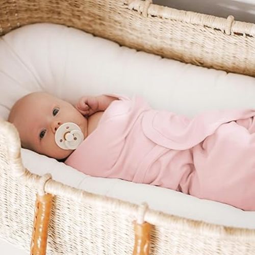 Woolino Baby Swaddle Blanket, 100% Merino Wool Receiving Blanket for Boys & Girls, Swaddles for Newborns 0-3 Months, Pink