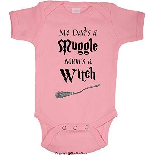 Me Dad's A Mug Mum's A Witch Funny Baby Cute Wizard Bodysuit
