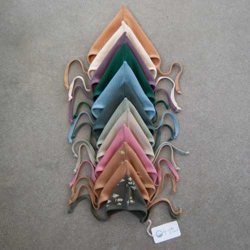 Ready to ship/Pixie Bonnet