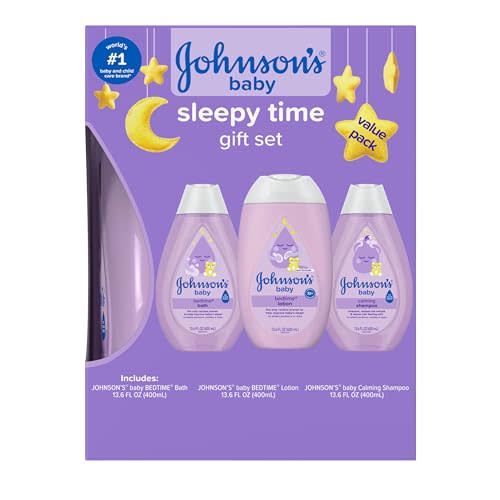 Johnson's Baby Sleepy Time Gift Set with Calming Bedtime Bath, Bedtime Lotion & Calming Shampoo, Baby Bedtime Essentials with Relaxing NaturalCalm Aromas, Hypoallergenic, 3 Items