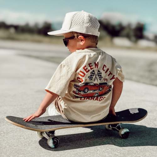 QUEEN CITY GARAGE TEE - VINTAGE CREAM – LITTLE RAD THINGS