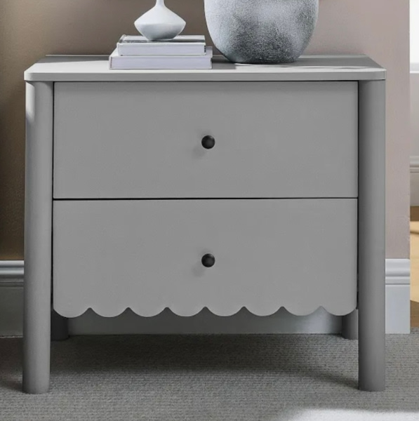 Emmeline Scalloped 2-Drawer Nightstand