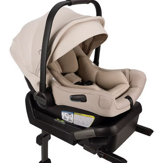 Nuna
Pipa Aire Infant Car Seat & Base