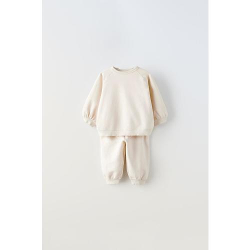PLAIN SWEATSHIRT AND PANTS PLUSH MATCHING SET